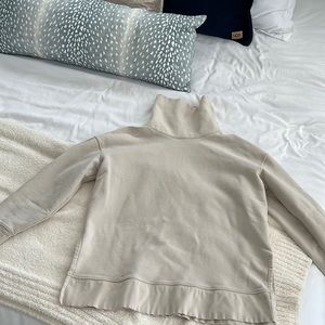 ATHLETA cream turtleneck sweatshirt